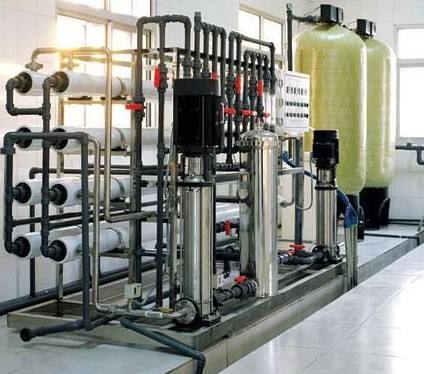 20噸/小時(shí)反滲透海水淡化設(shè)備 20噸/小時(shí)反滲透海水淡化設(shè)備